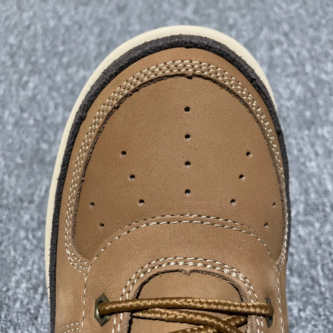 Pick up locally 💰640. The core recommendation is good price. The platform is exclusively for foreign trade. UGG men's snow boots 1097089. The foreign trade platform is full of Z. High-end retail is exclusively for quality. Produced by the production line of a ten-year-old brand shoemaking factory. Pay attention to every detail. Longfeng A-grade genuine sheep fur is integrated. Created in full compliance with the ZP process. Size: 40 41 42 43 44